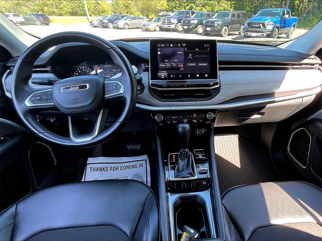 2022 Jeep Compass Latitude photo 20