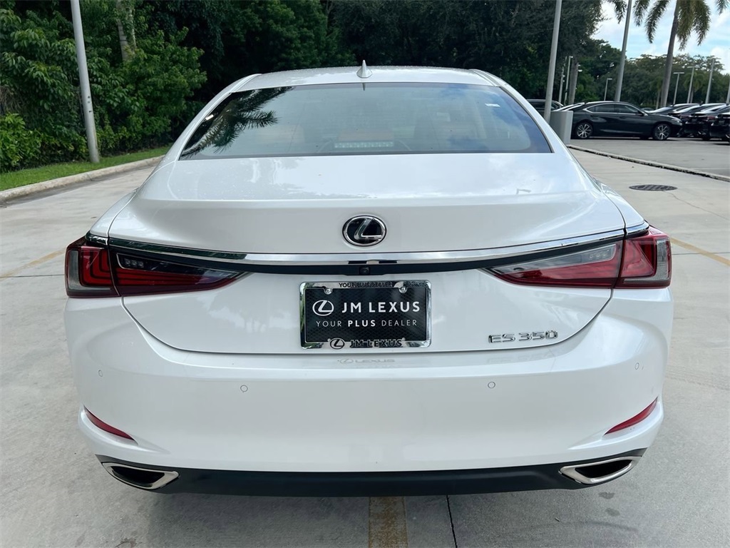 2024 Lexus ES 350 Premium photo 5