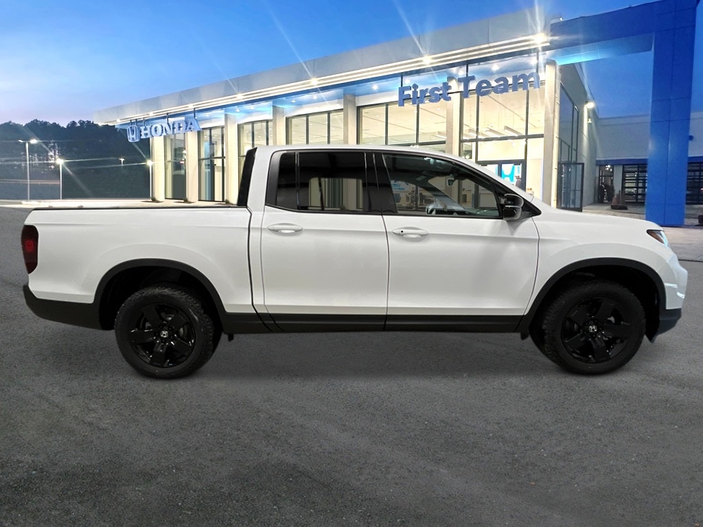 2025 Honda Ridgeline Black Edition photo 6