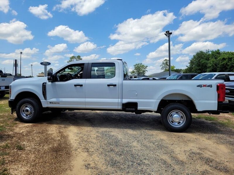 2025 Ford F-250 XL photo 3