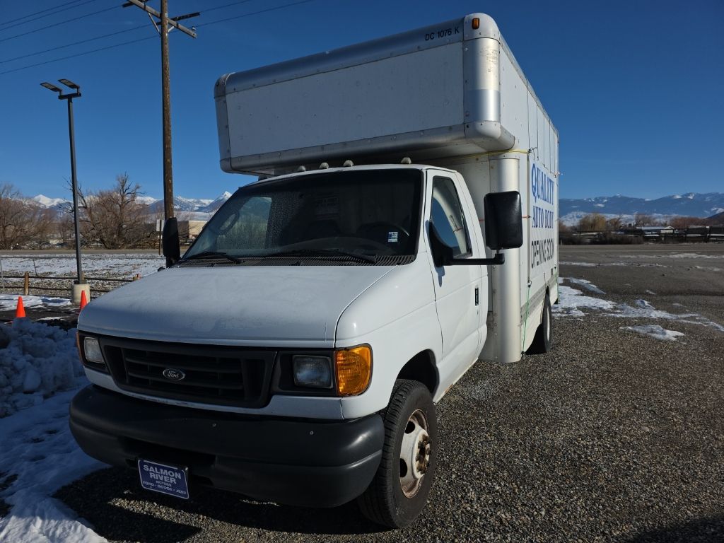 2007 Ford Econoline's photo