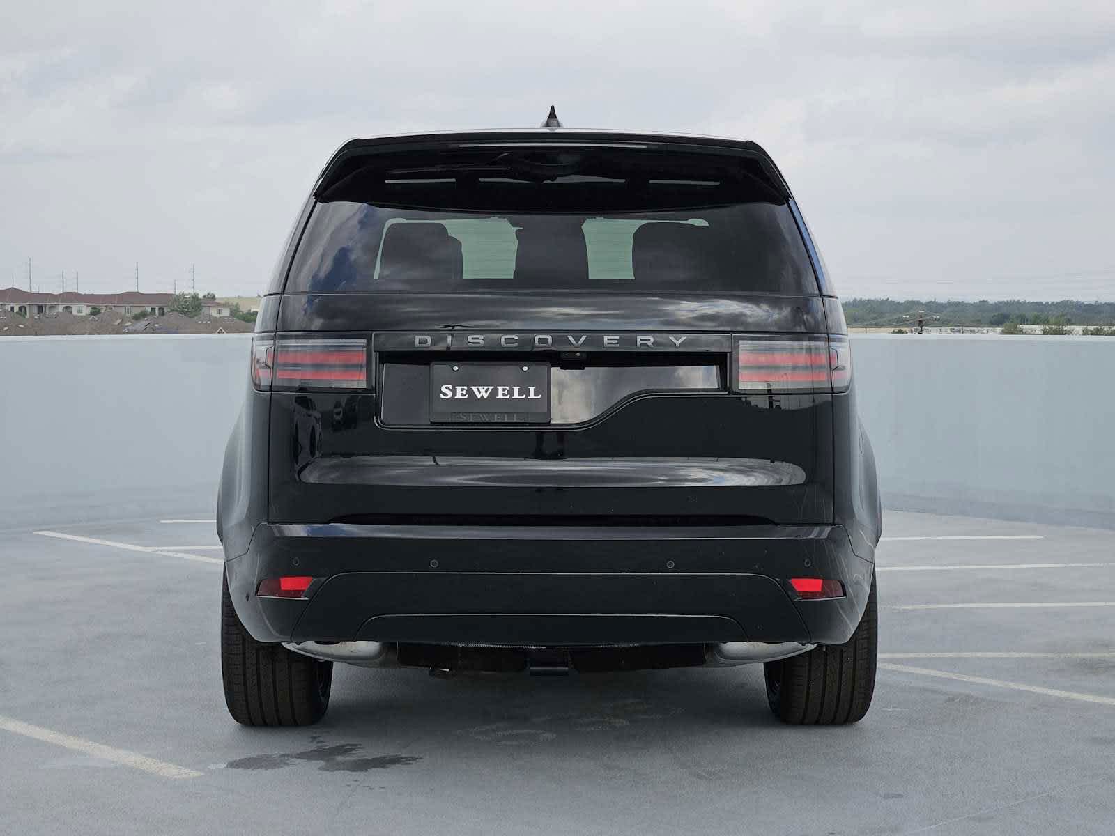 2025 Land Rover Discovery SE photo 6