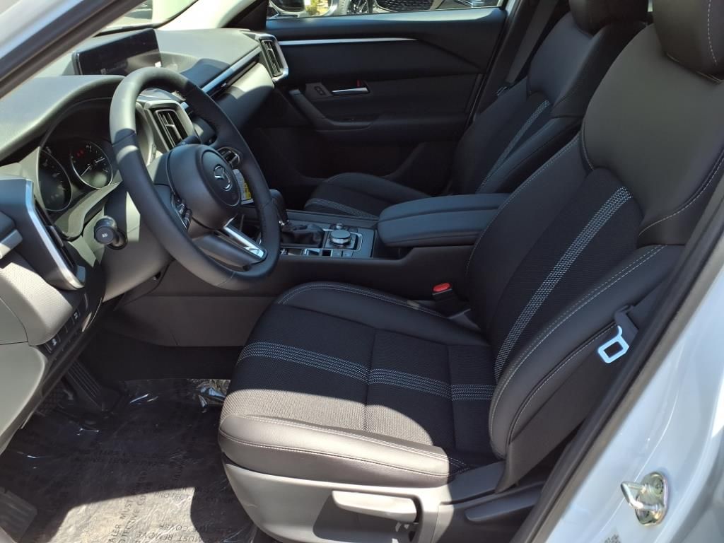 2025 Mazda CX-50 2.5 Select photo 15