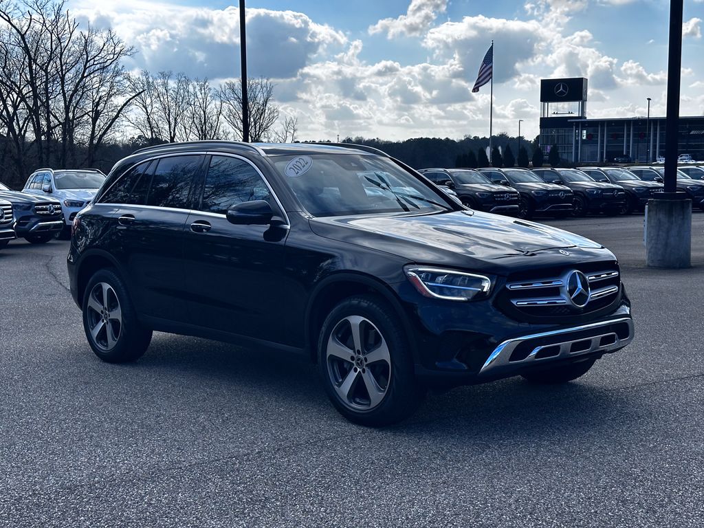 2022 Mercedes-Benz GLC GLC300's photo