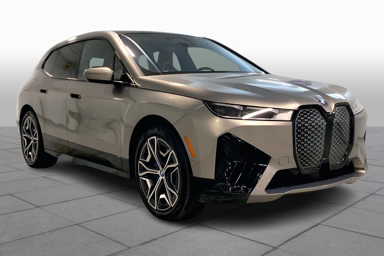 Used 2023 BMW iX Base with VIN WB523CF03PCL66905 for sale in Kansas City