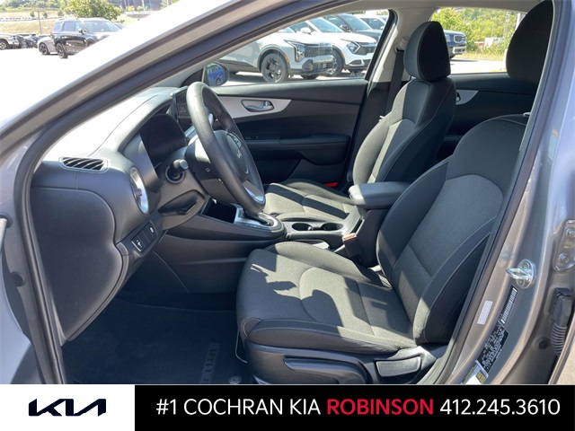 2022 Kia Forte LXS photo 11