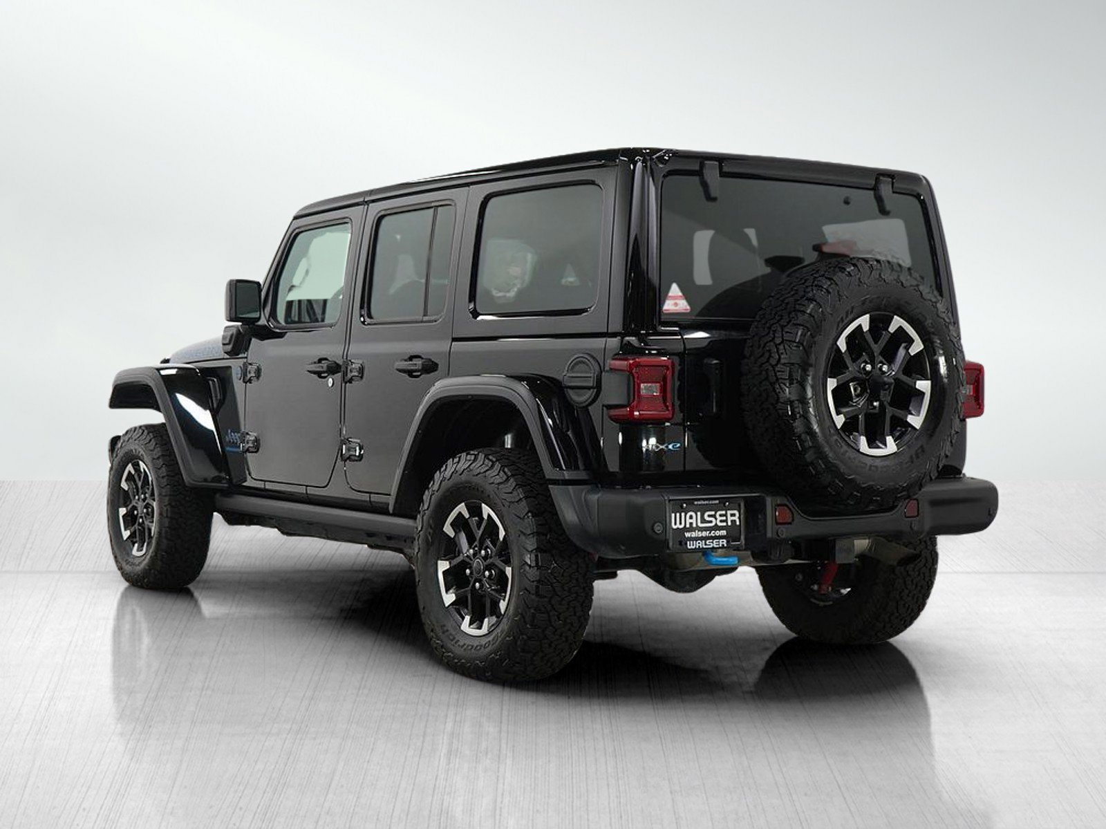 2024 Jeep Wrangler Rubicon 4xe photo 3