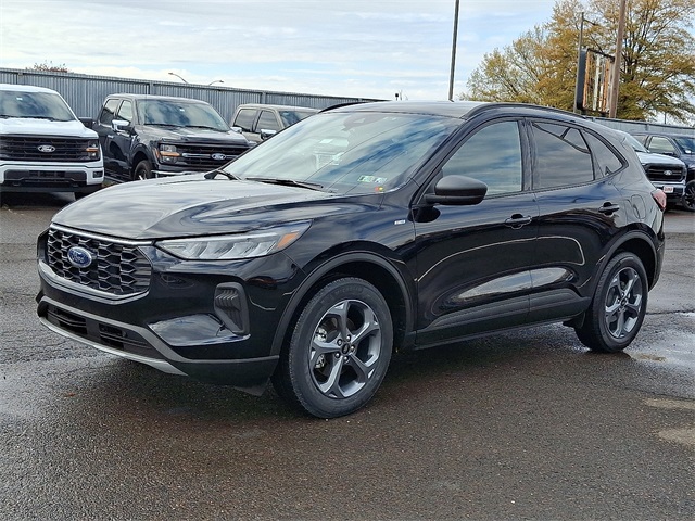 2025 Ford Escape ST-Line photo 3