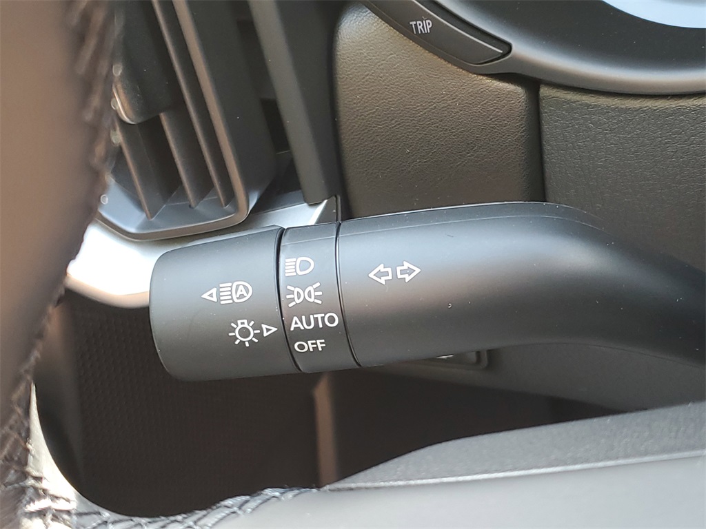 2025 Mazda CX-50 Premium photo 19