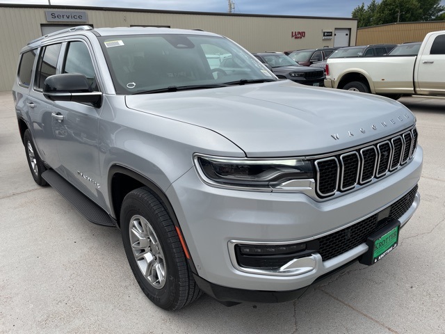 2024 Jeep Wagoneer L Base photo 2