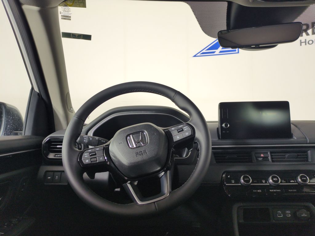 2025 Honda Pilot Touring photo 12