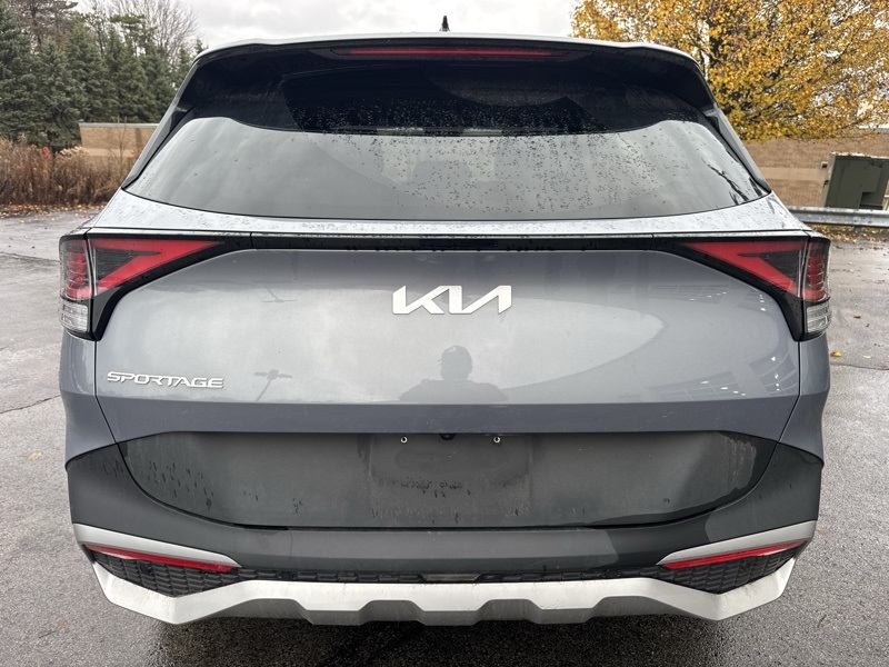 2023 Kia Sportage EX photo 4