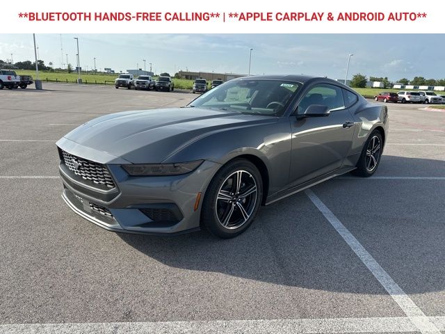 2025 Ford Mustang EcoBoost photo 3