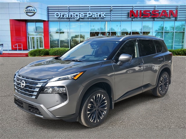 2025 Nissan Rogue SL photo 4