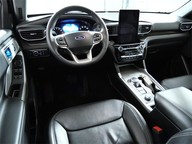 2023 Ford Explorer Limited photo 3