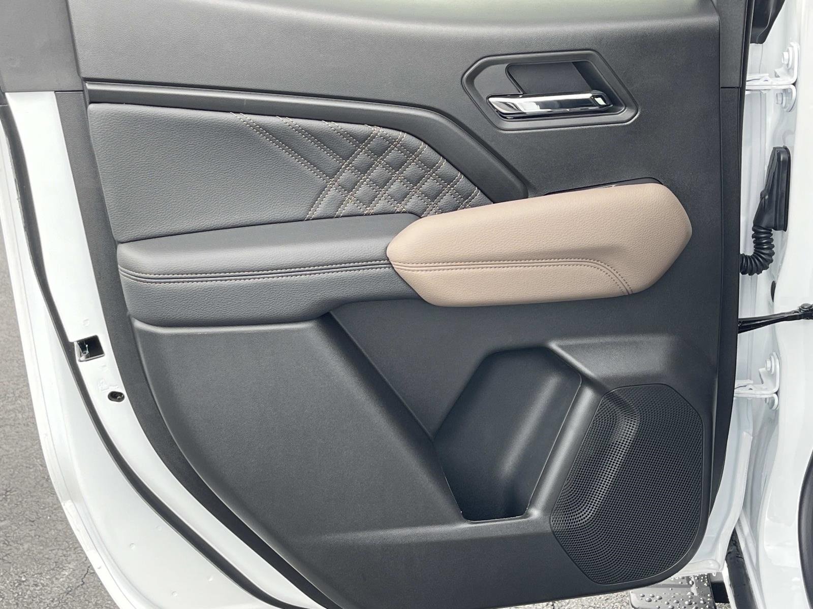 2026 Gmc Canyon Denali photo 18
