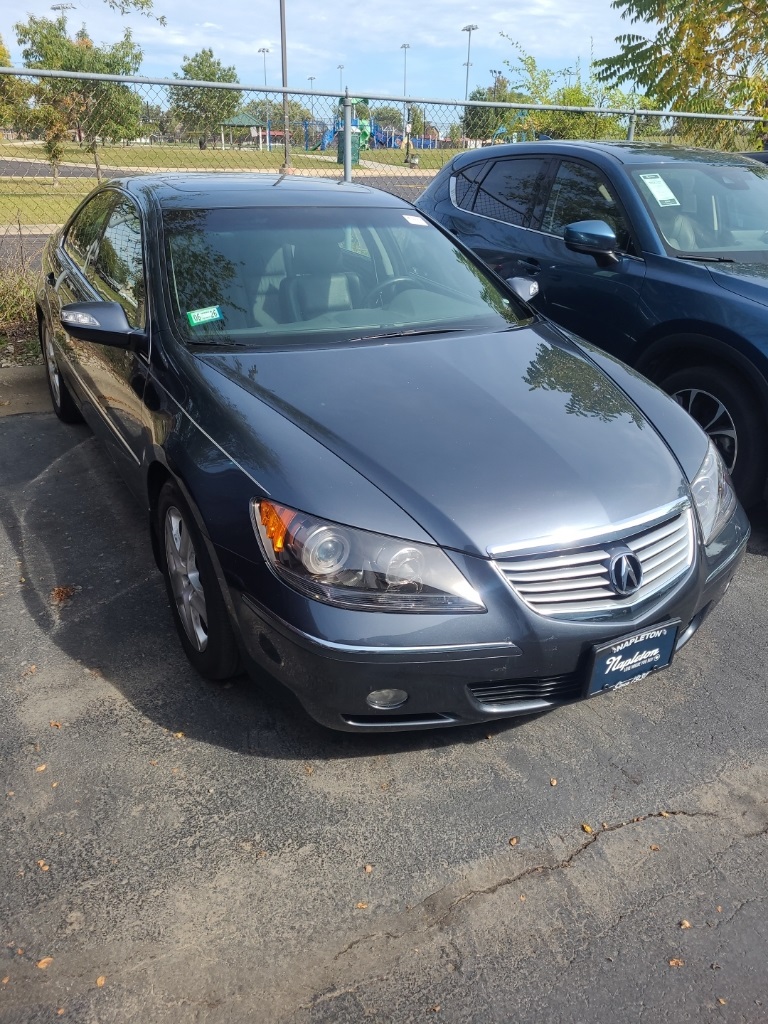 2008 Acura RL photo 2