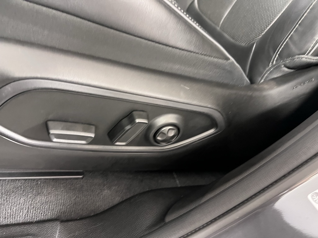 2023 Jeep Grand Cherokee Overland 4xe photo 19