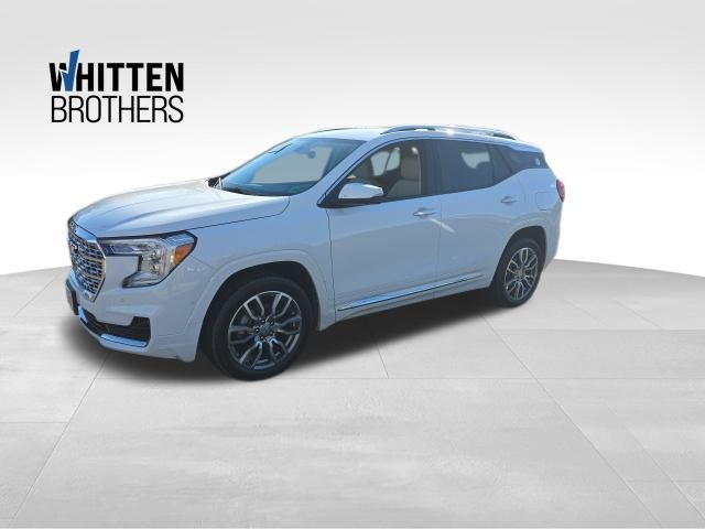 2024 GMC Terrain Denali's photo