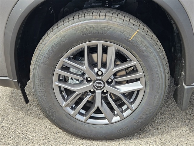 2026 Nissan Rogue S photo 2