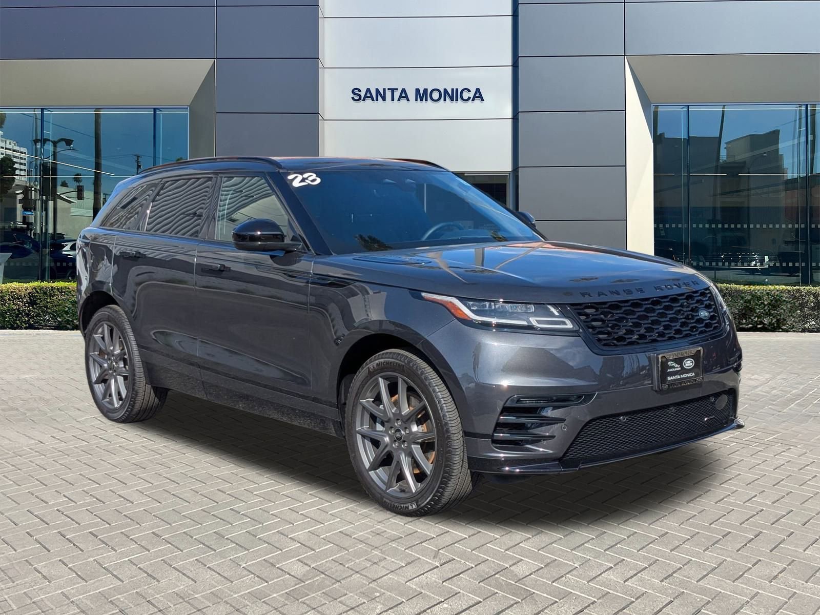 2023 Land Rover Range Rover Velar R-Dynamic S photo 3