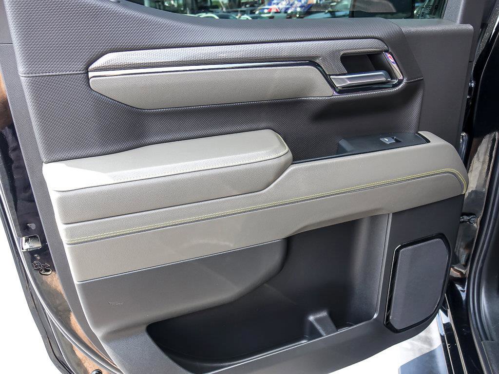 2024 CHEVROLET SILVERADO - Image 30