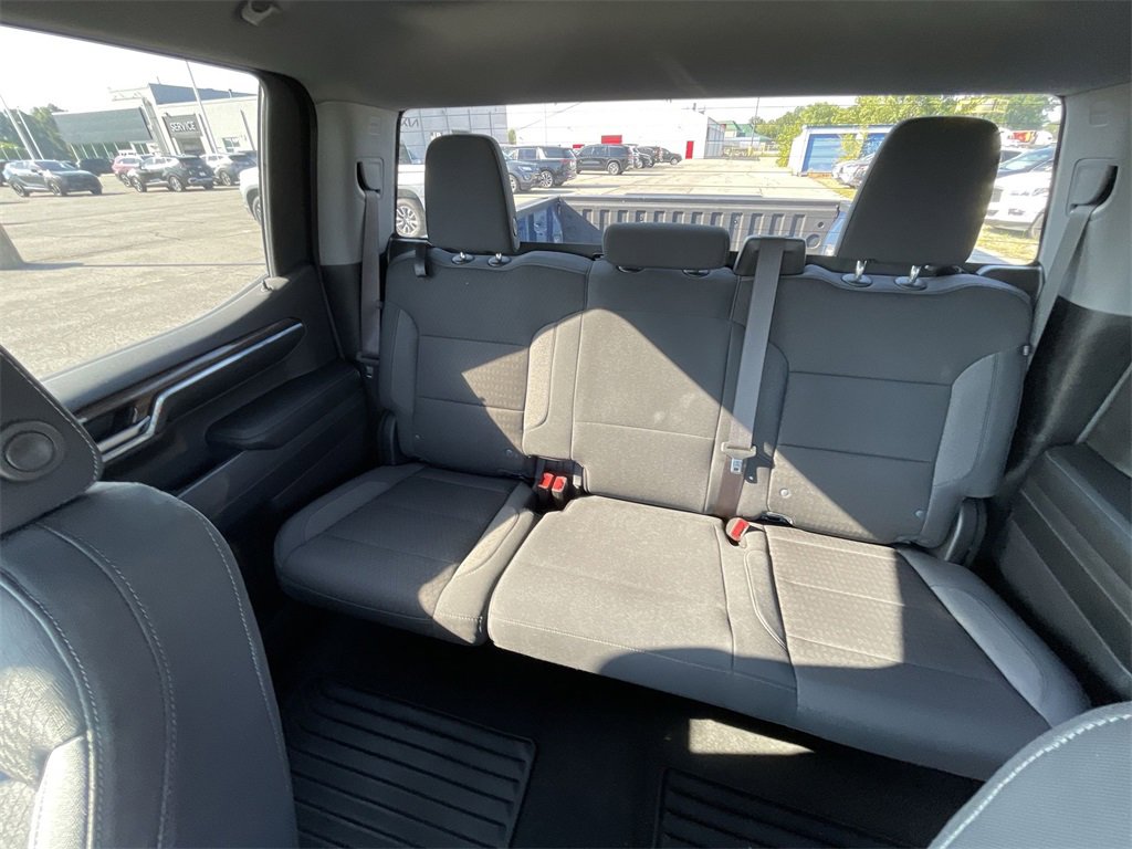 2024 Chevrolet Silverado 1500 LT photo 22