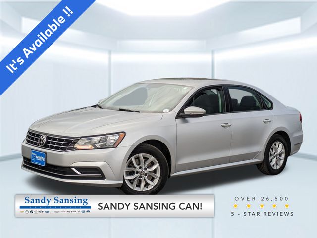 2018 Volkswagen Passat S's photo