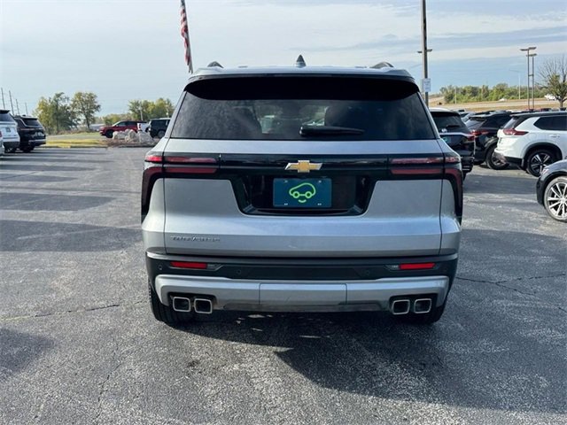 2025 Chevrolet Traverse photo 4