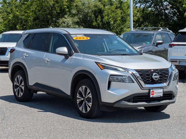 2023 Nissan Rogue SV photo 3
