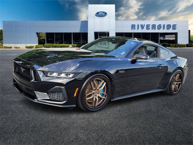2024 Ford Mustang GT Premium photo 3