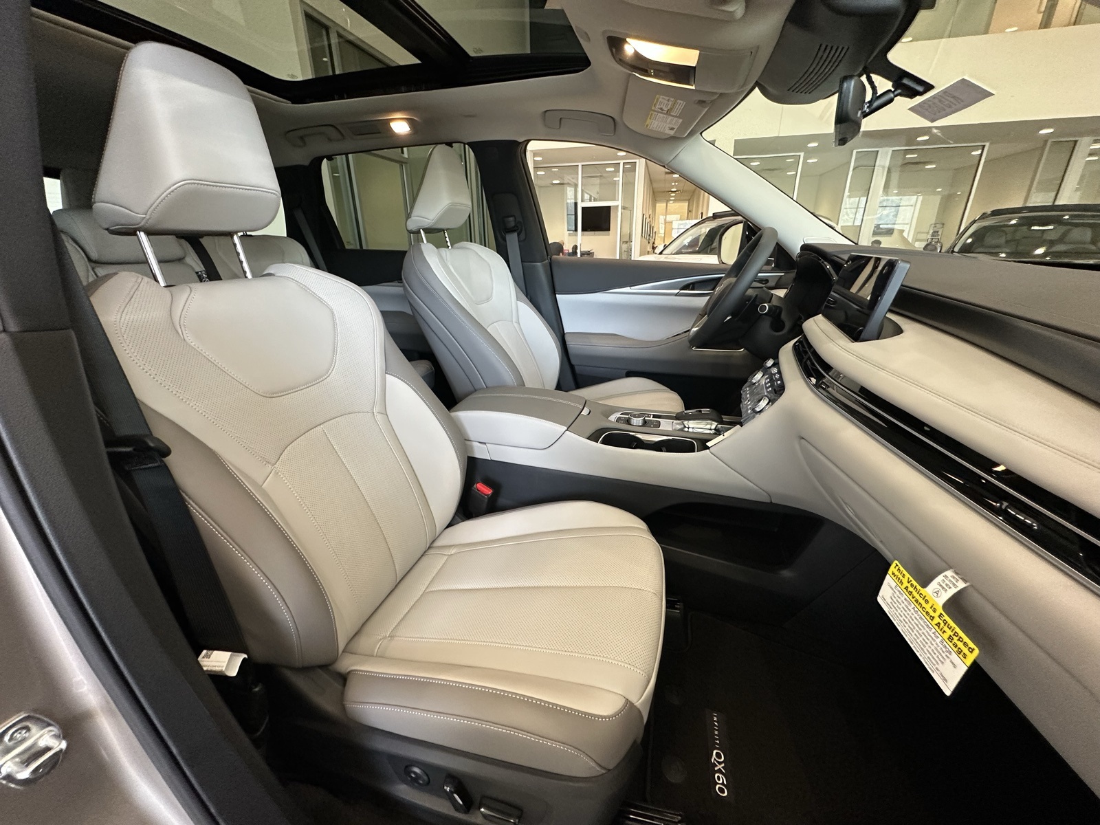 2026 Infiniti QX60 Luxe photo 37