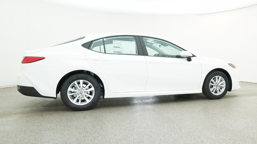 2025 Toyota Camry LE photo 24