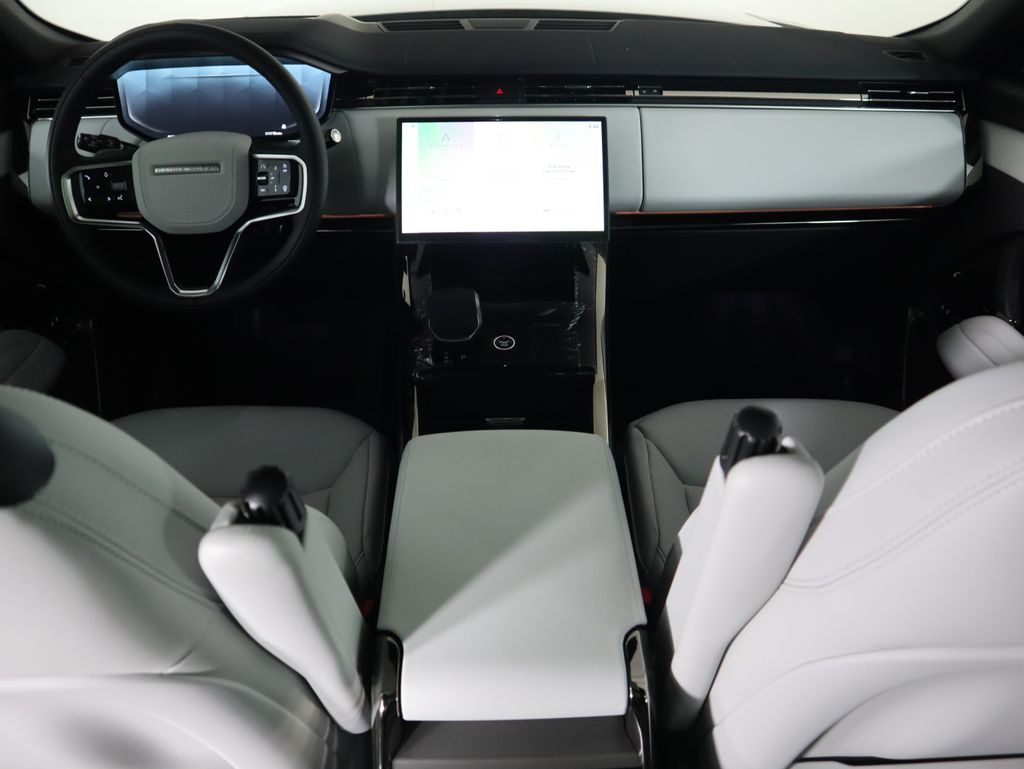2025 Land Rover Range Rover Sport SE photo 14