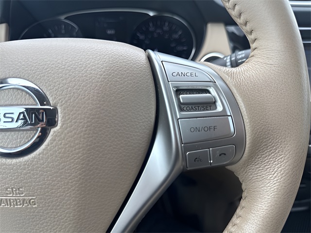 2015 Nissan Rogue SL photo 22