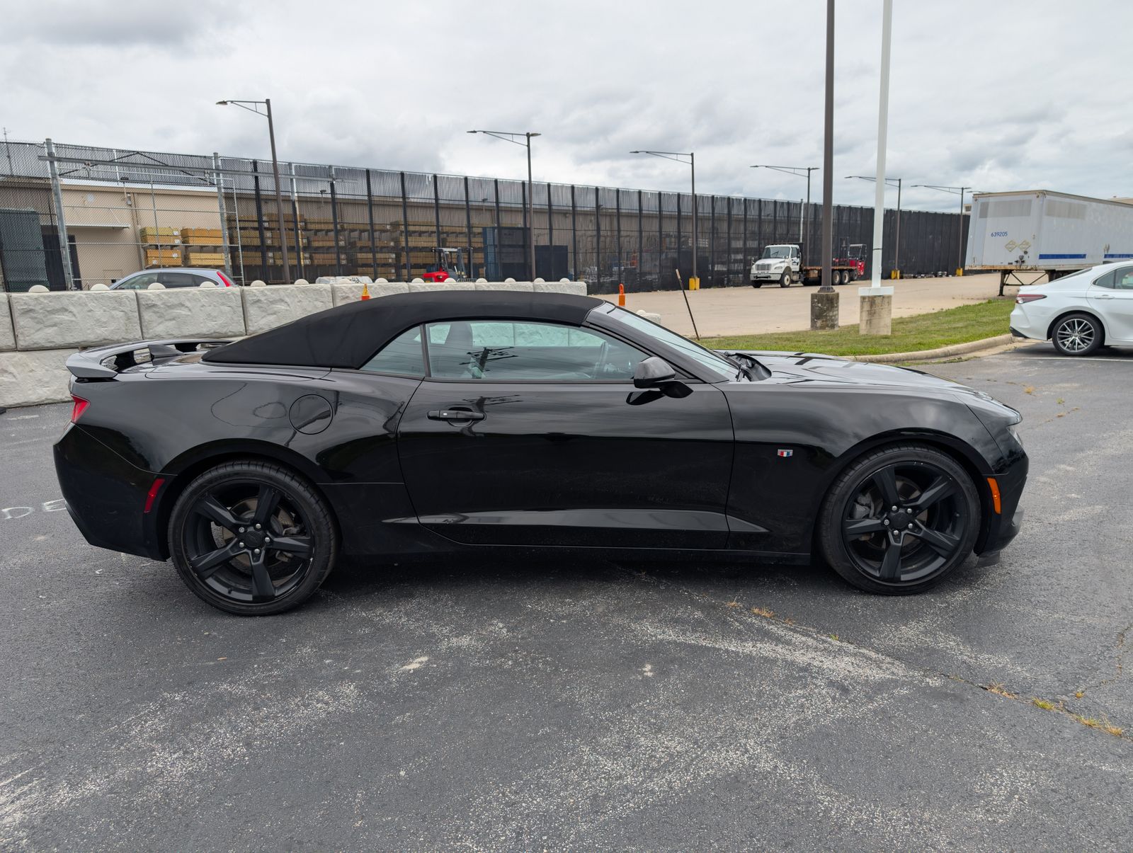 2017 Chevrolet Camaro 2LT photo 7