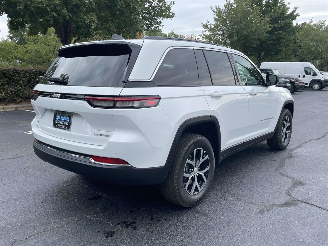2025 Jeep Grand Cherokee Limited photo 4