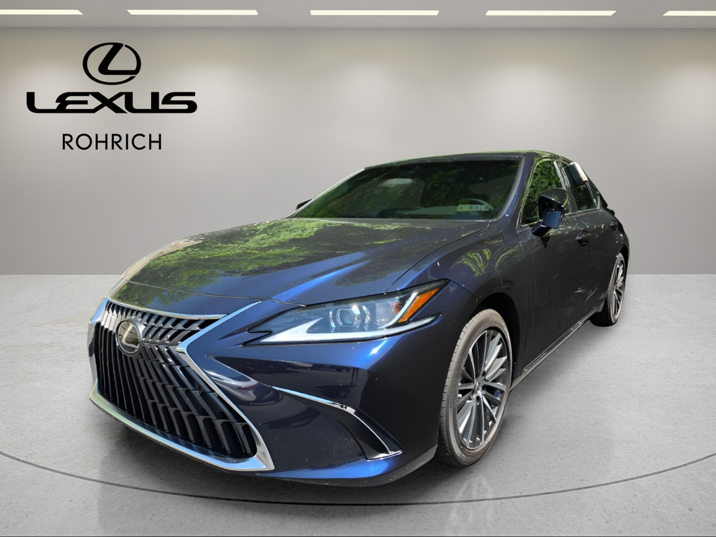 2025 Lexus ES Hybrid 300h's photo