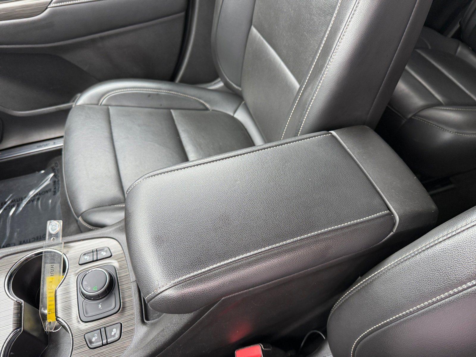 2023 Gmc Acadia SLT photo 13