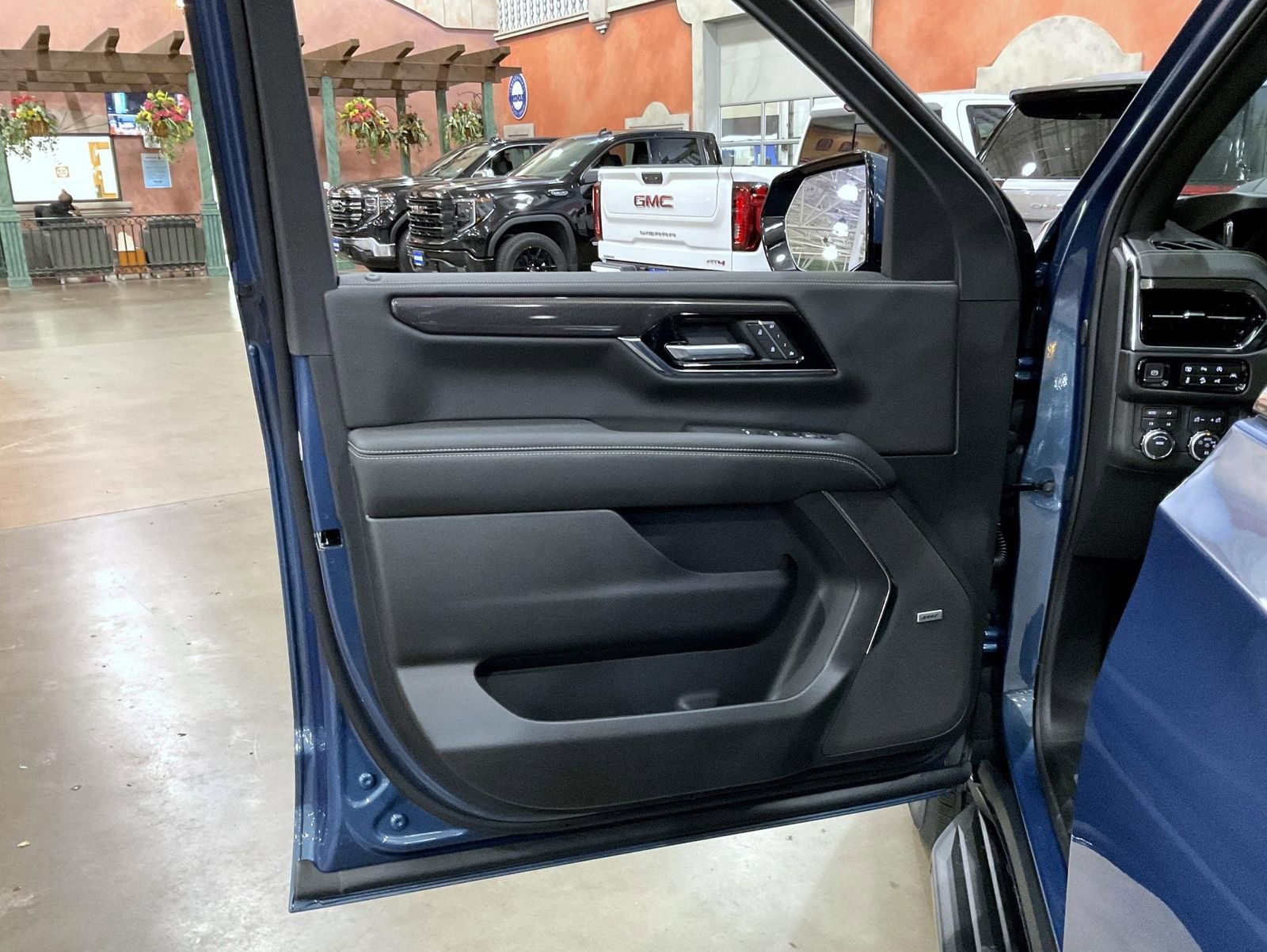 2026 Gmc Yukon photo 9