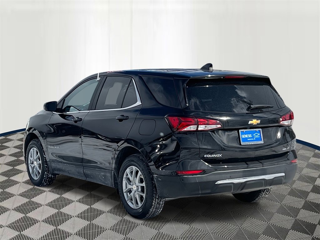 2022 Chevrolet Equinox LT photo 3