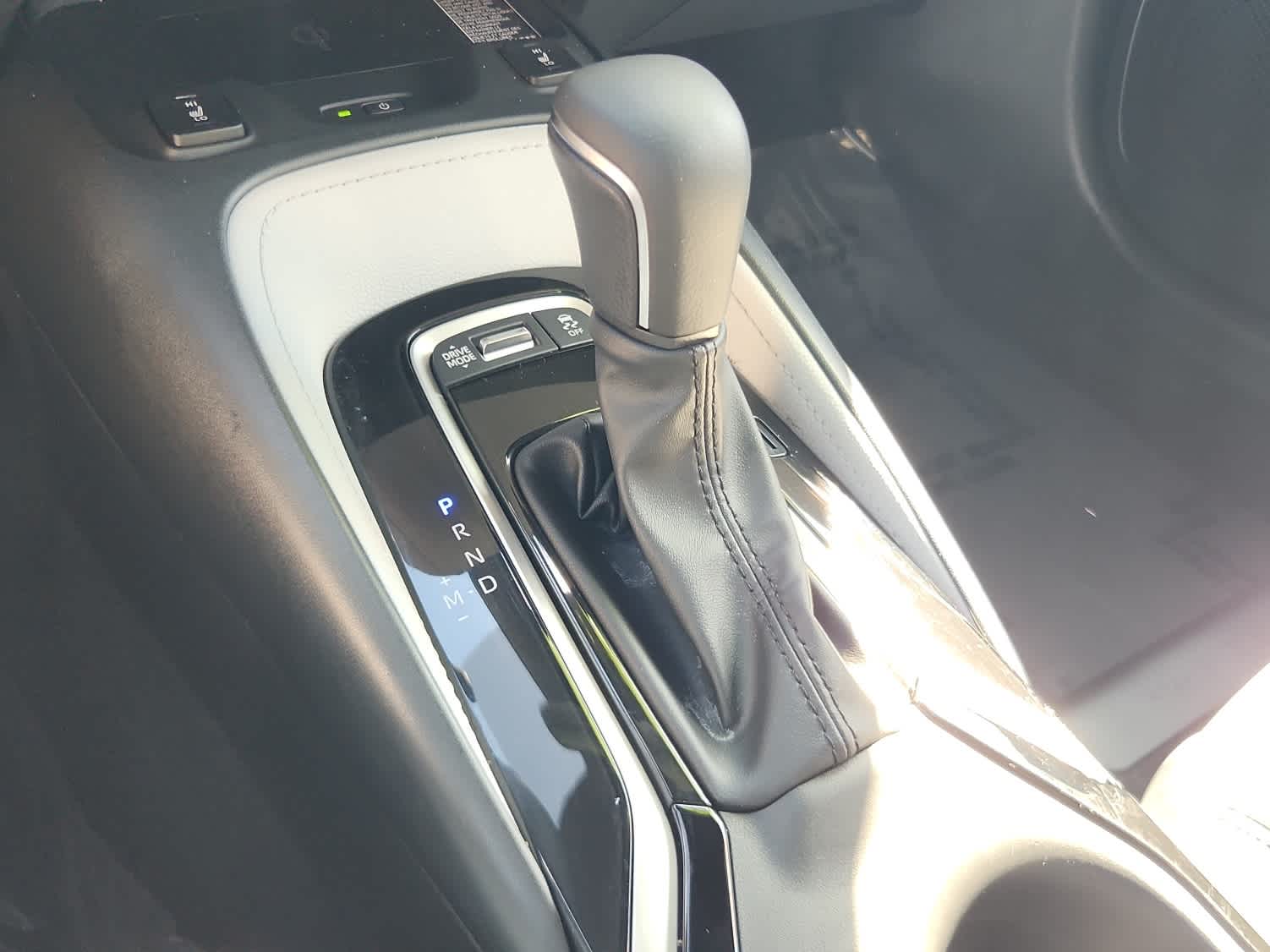 2025 Toyota Corolla XSE photo 8