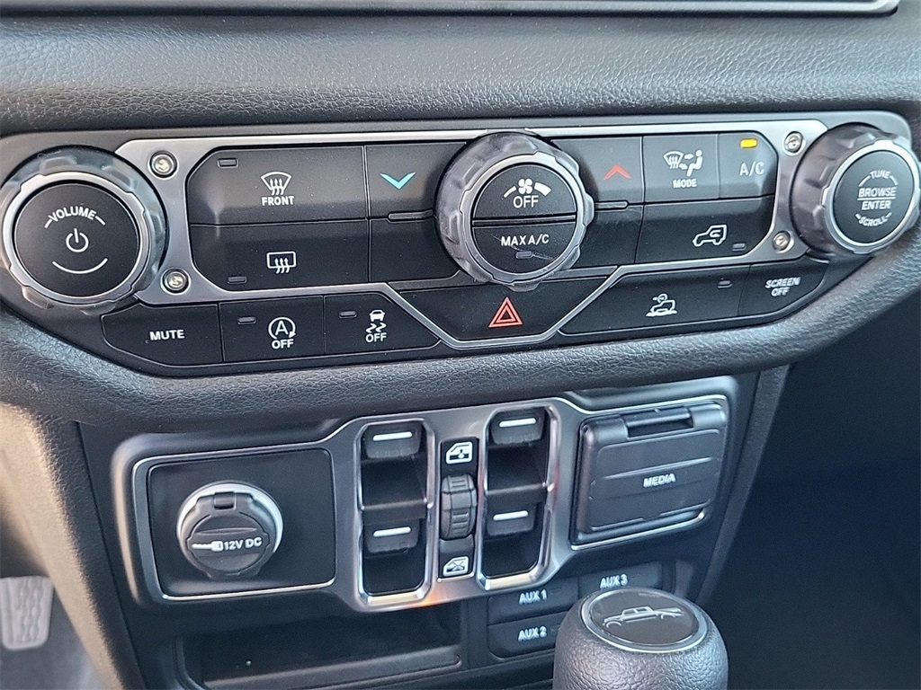 2024 Jeep Gladiator Sport photo 17