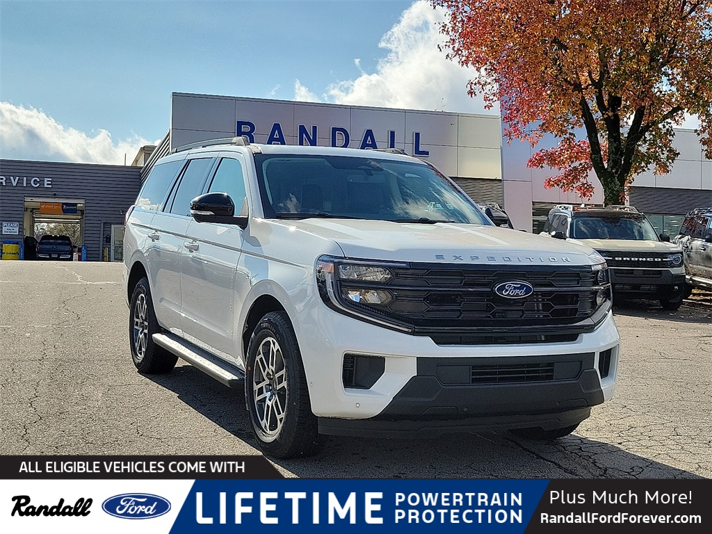 2025 Ford Expedition Active's photo