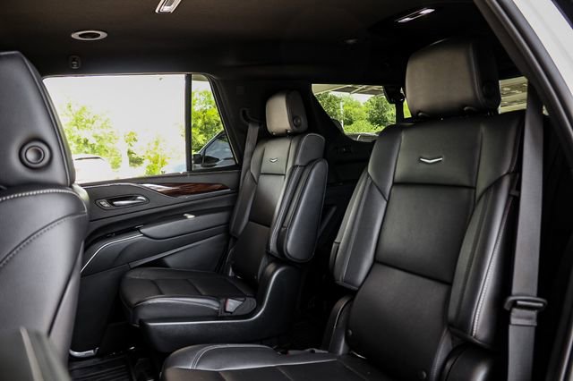 2022 Cadillac Escalade Luxury photo 28