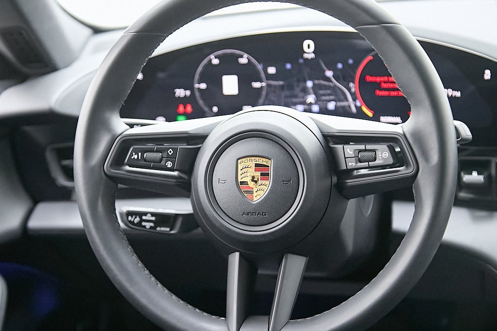 2022 PORSCHE TAYCAN - Image 42