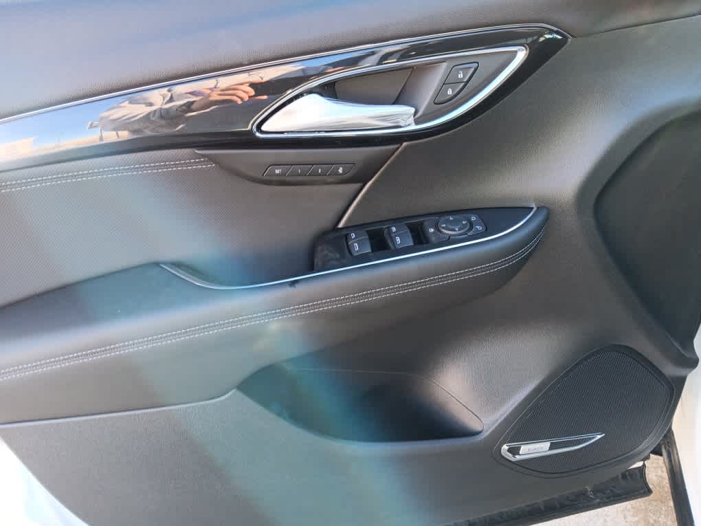 2025 Buick Envision Preferred photo 10