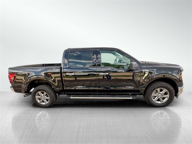 2024 Ford F-150 XLT photo 2