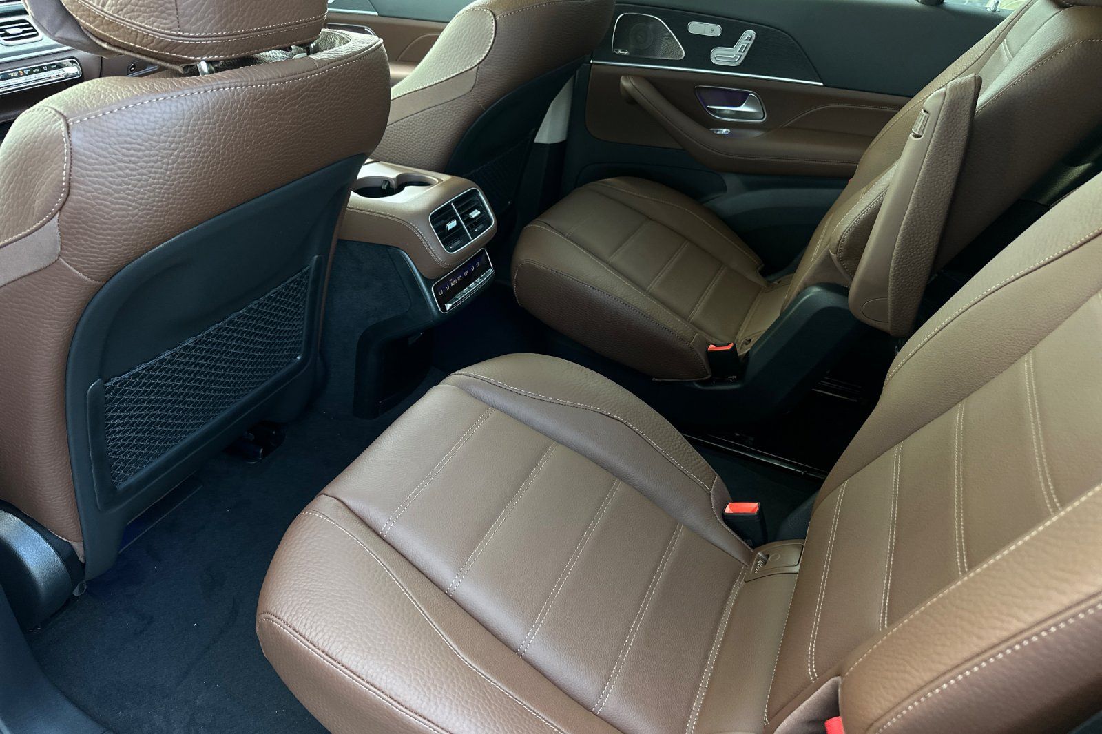 2026 Mercedes Benz GLS 450 4MATIC photo 10