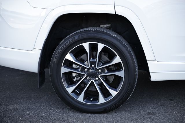 2022 Jeep Grand Cherokee Overland photo 6